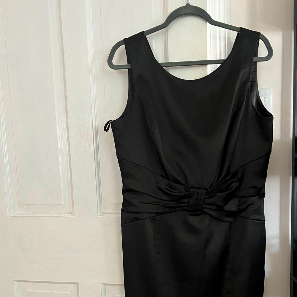 White House Black Market Satin Knee Length Dress